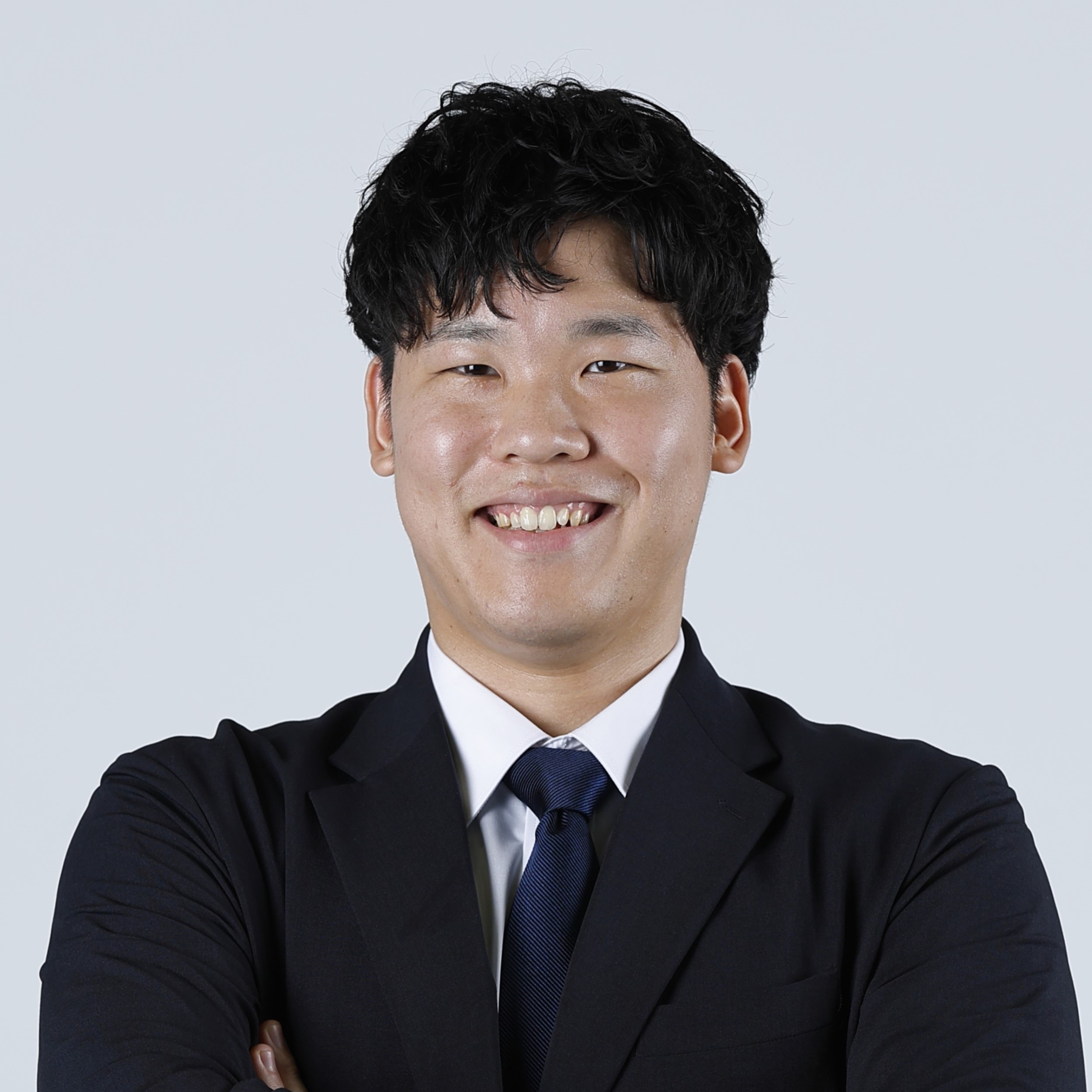 コーチ　近江 芳樹